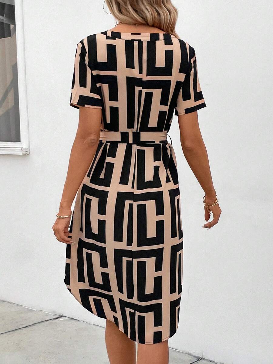 Vestido Camila Casual Midi Geométrico com Cinto