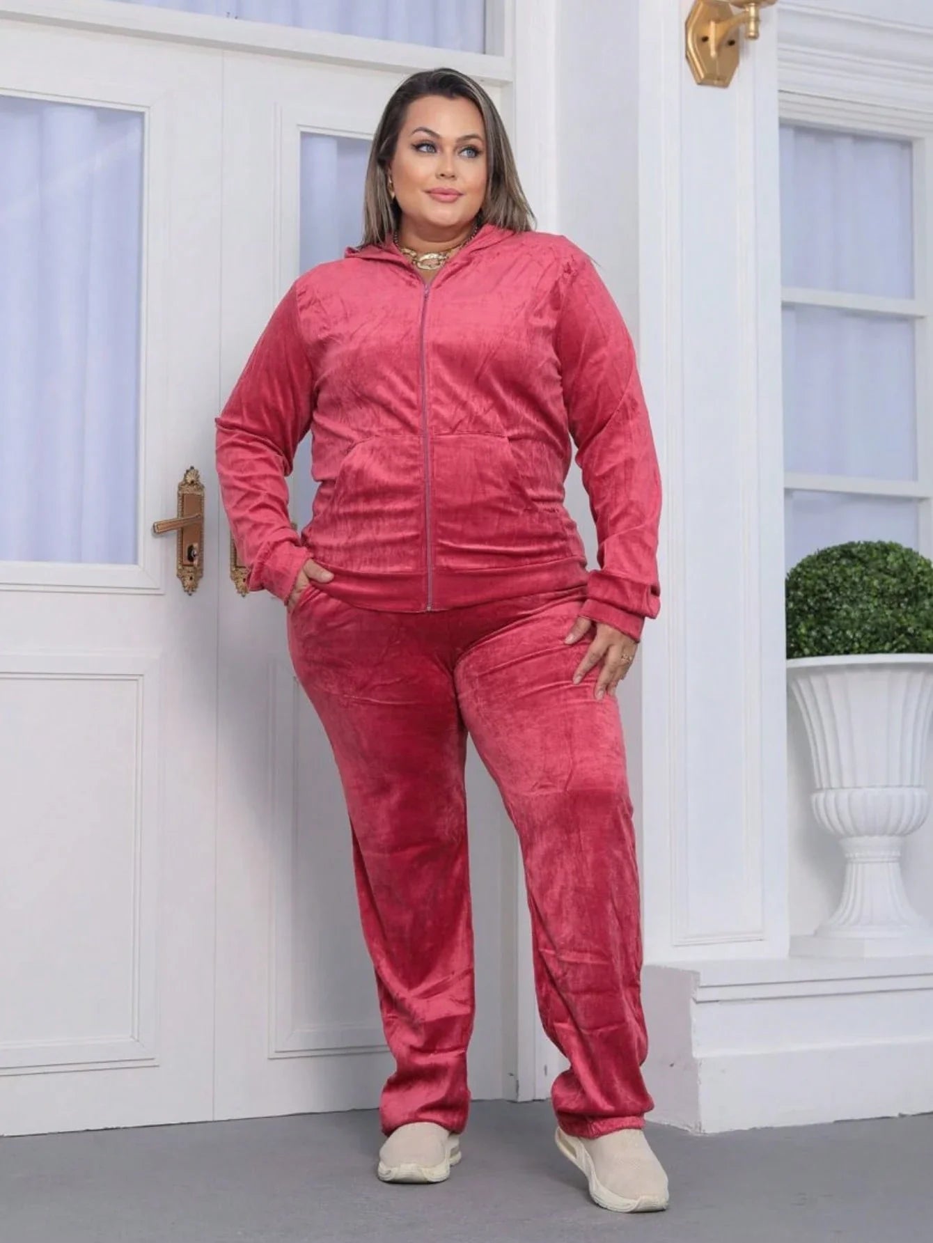 Conjunto de Veludo Feminino Plus Size - Nelima