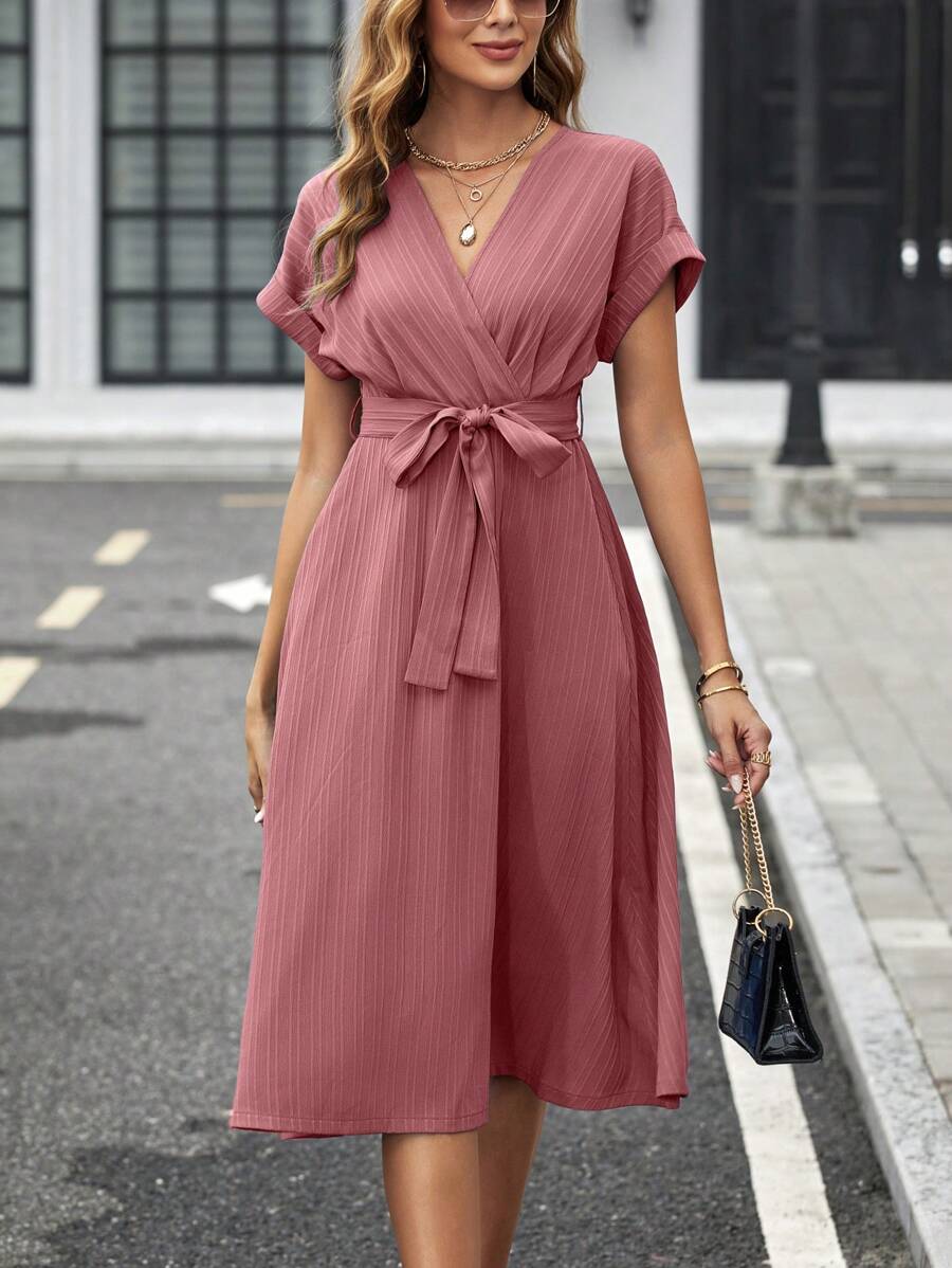 Vestido Camila Elegante Midi Decote V com Cinto