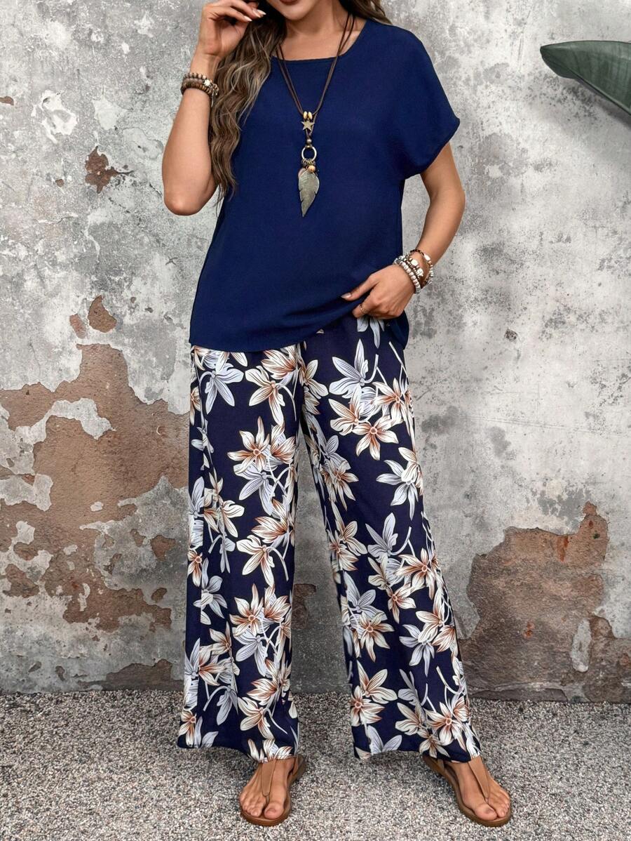 Conjunto Serena Blusa Lisa e Calça Pantalona Floral
