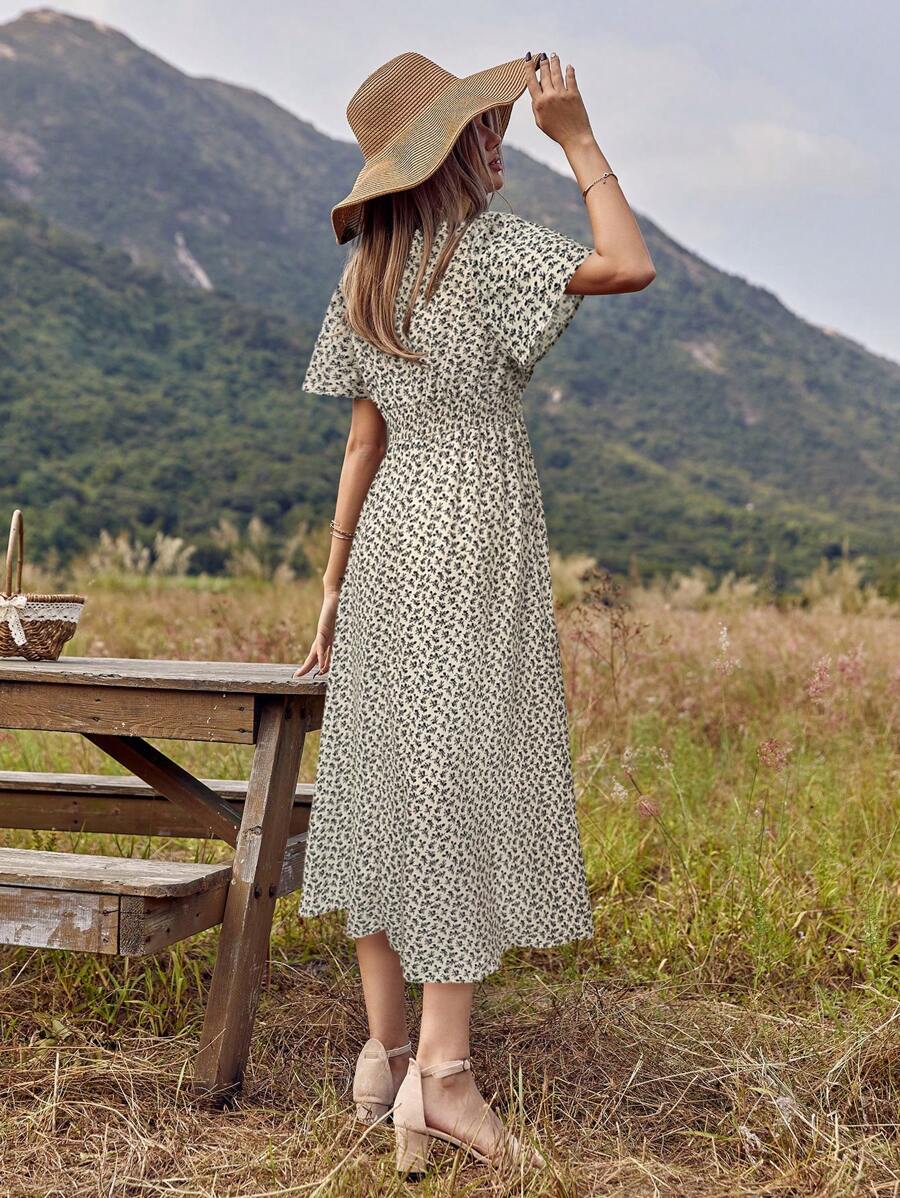 Vestido Aurora Boho Midi Floral Manga Curta