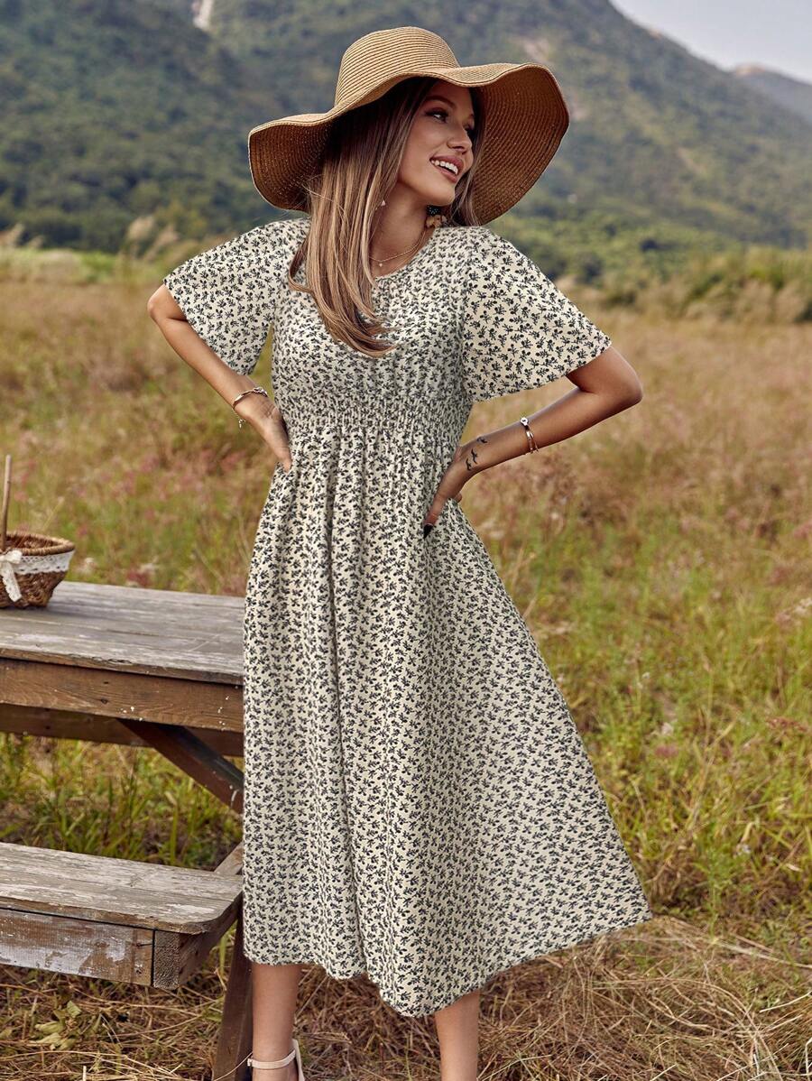 Vestido Aurora Boho Midi Floral Manga Curta