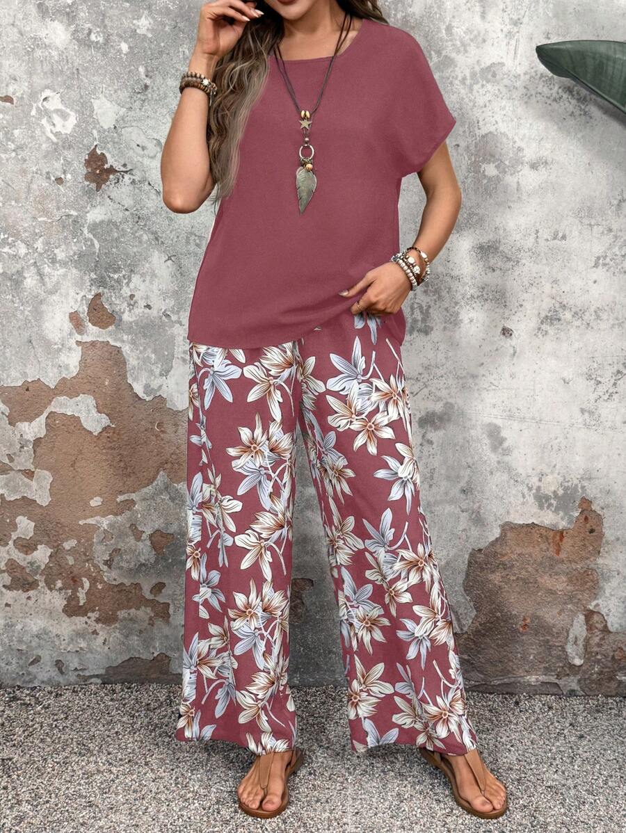 Conjunto Serena Blusa Lisa e Calça Pantalona Floral