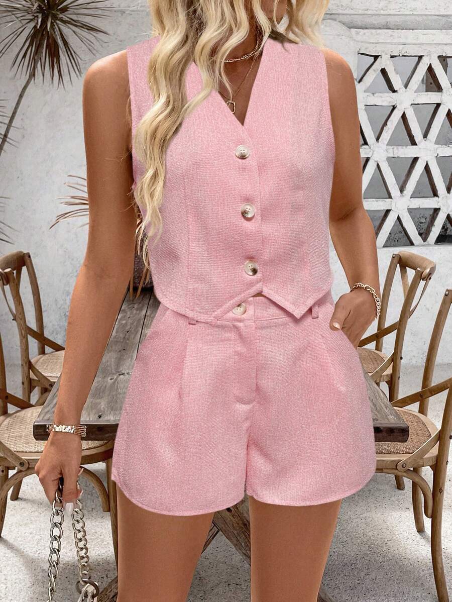 Conjunto Olivia Colete e Shorts Assimétrico