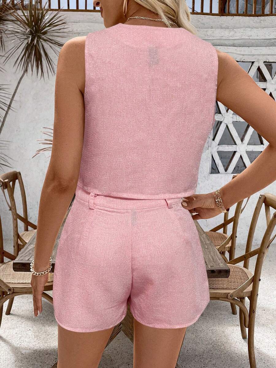 Conjunto Olivia Colete e Shorts Assimétrico