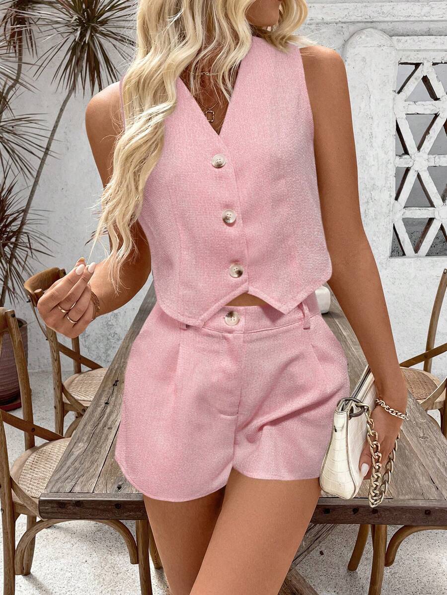 Conjunto Olivia Colete e Shorts Assimétrico