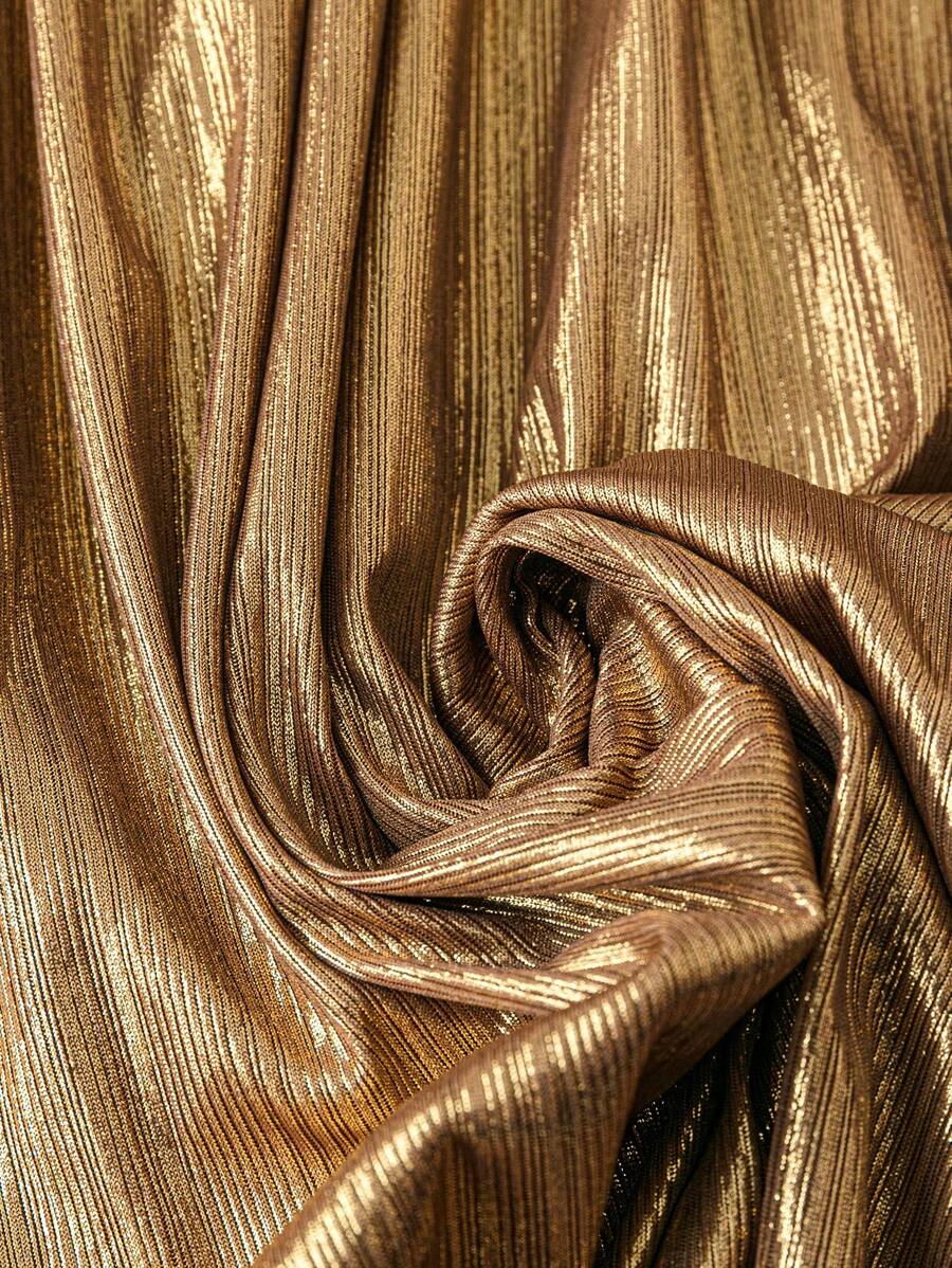 Vestido Aurora Elegante Curto Frente Única Dourado