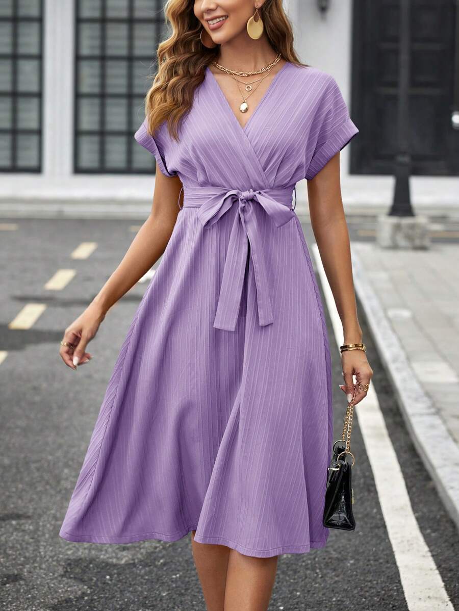 Vestido Camila Elegante Midi Decote V com Cinto