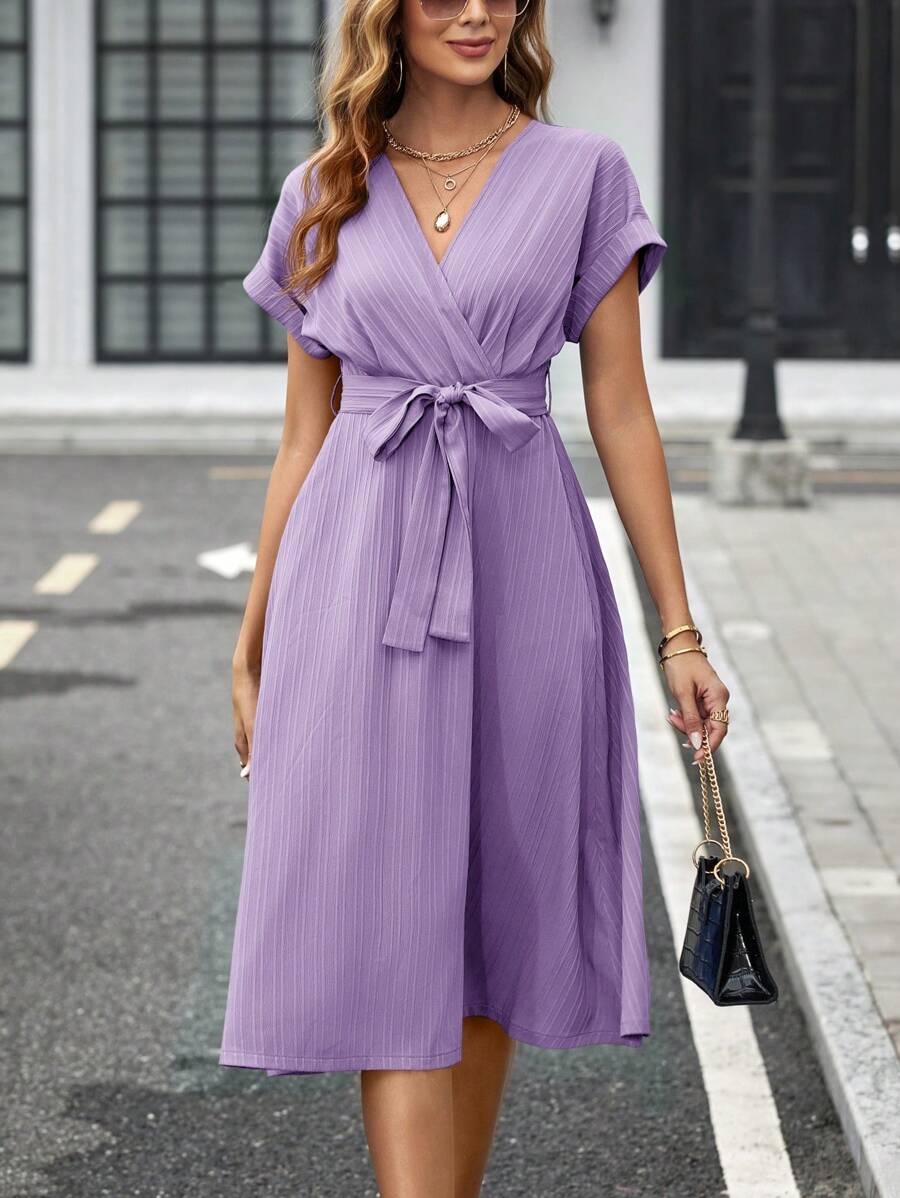 Vestido Camila Elegante Midi Decote V com Cinto