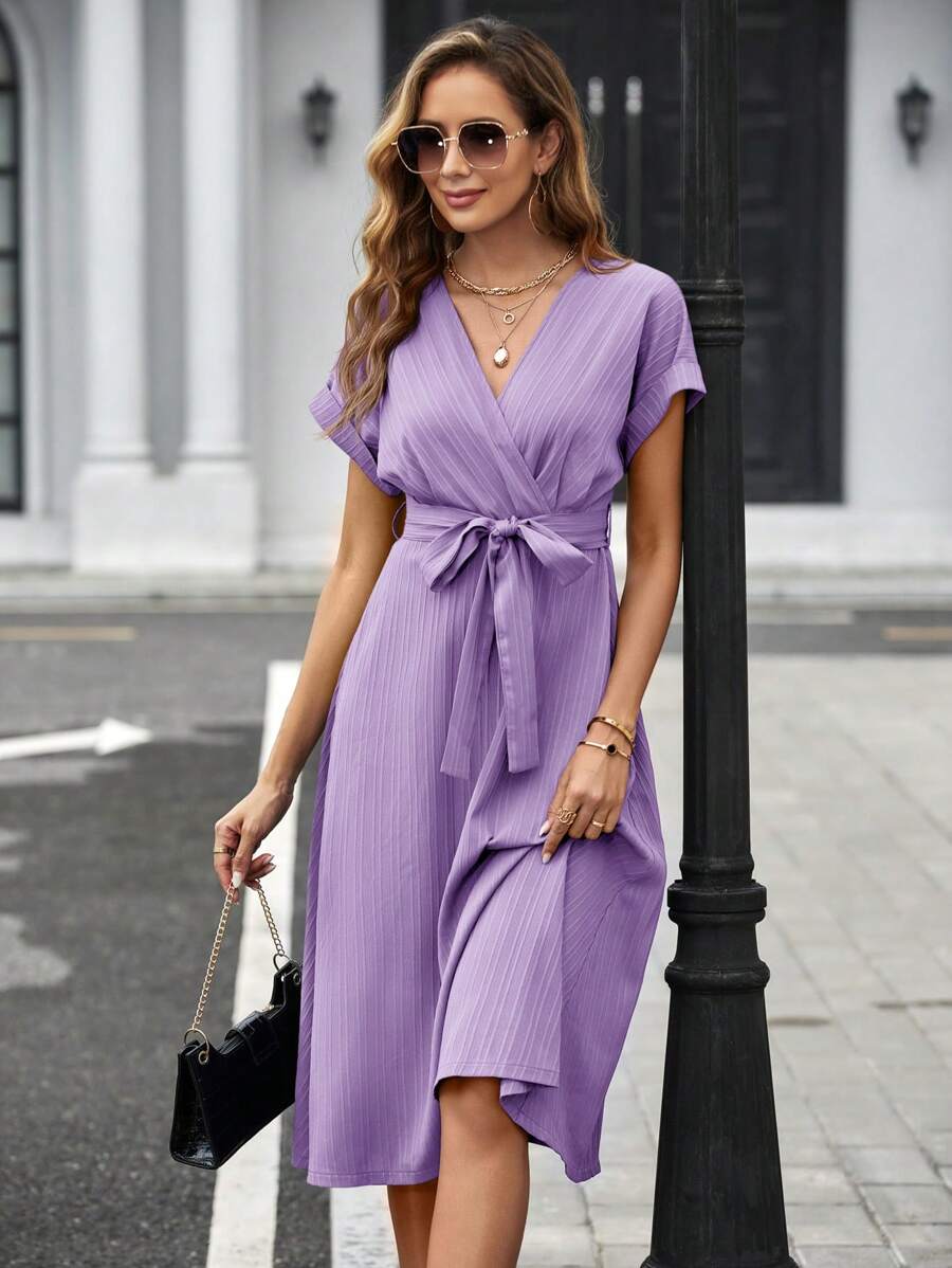 Vestido Camila Elegante Midi Decote V com Cinto