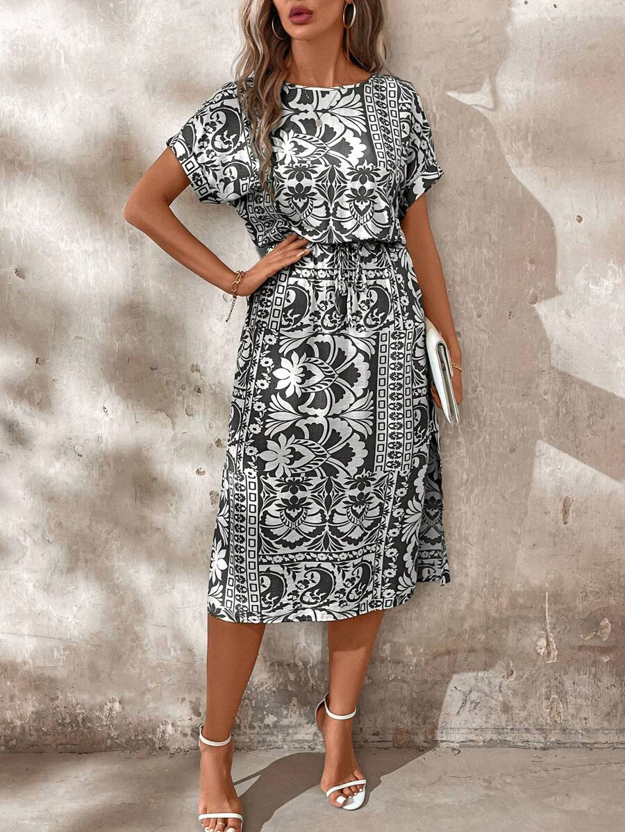 Vestido Sofia Casual Midi Manga Morcego com Fenda