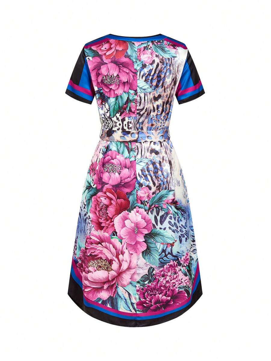 Vestido Camila Casual Midi Geométrico com Cinto