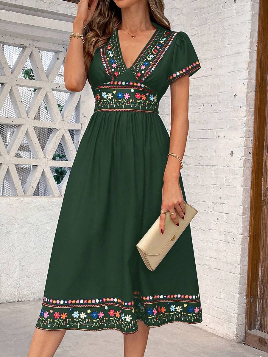 Vestido Clara Boho Midi Decote V Retrô