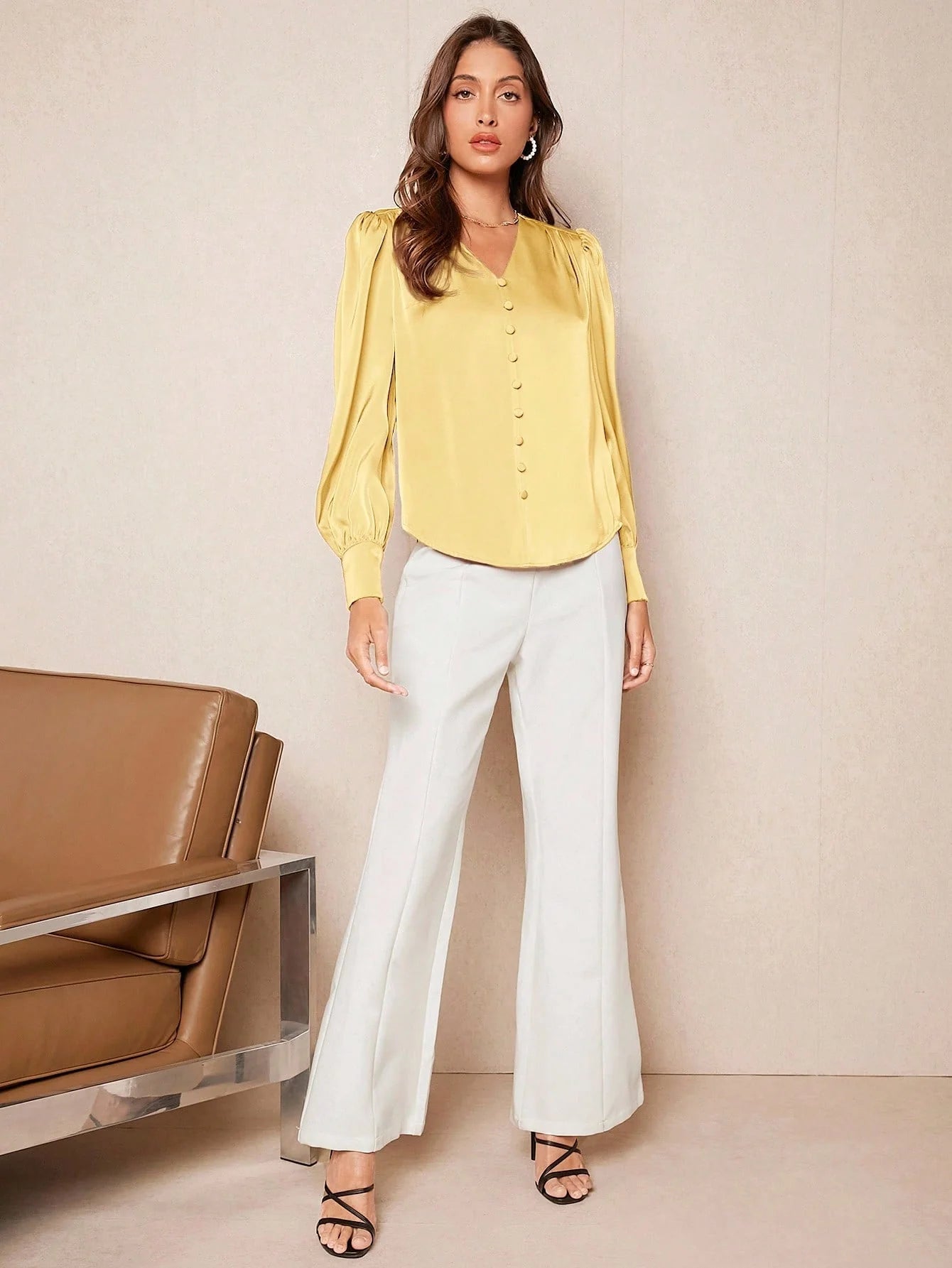 Blusa Acetinada Amarelo em Cetim Feminina | Elegância do PP ao GG