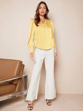 Blusa Acetinada Amarelo em Cetim Feminina | Elegância do PP ao GG