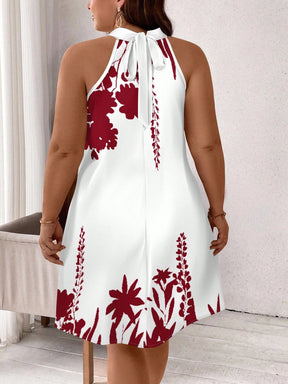 Vestido Curto Branco Plus Size com Estampa Floral Preta e Gola Halter – Do G ao G4