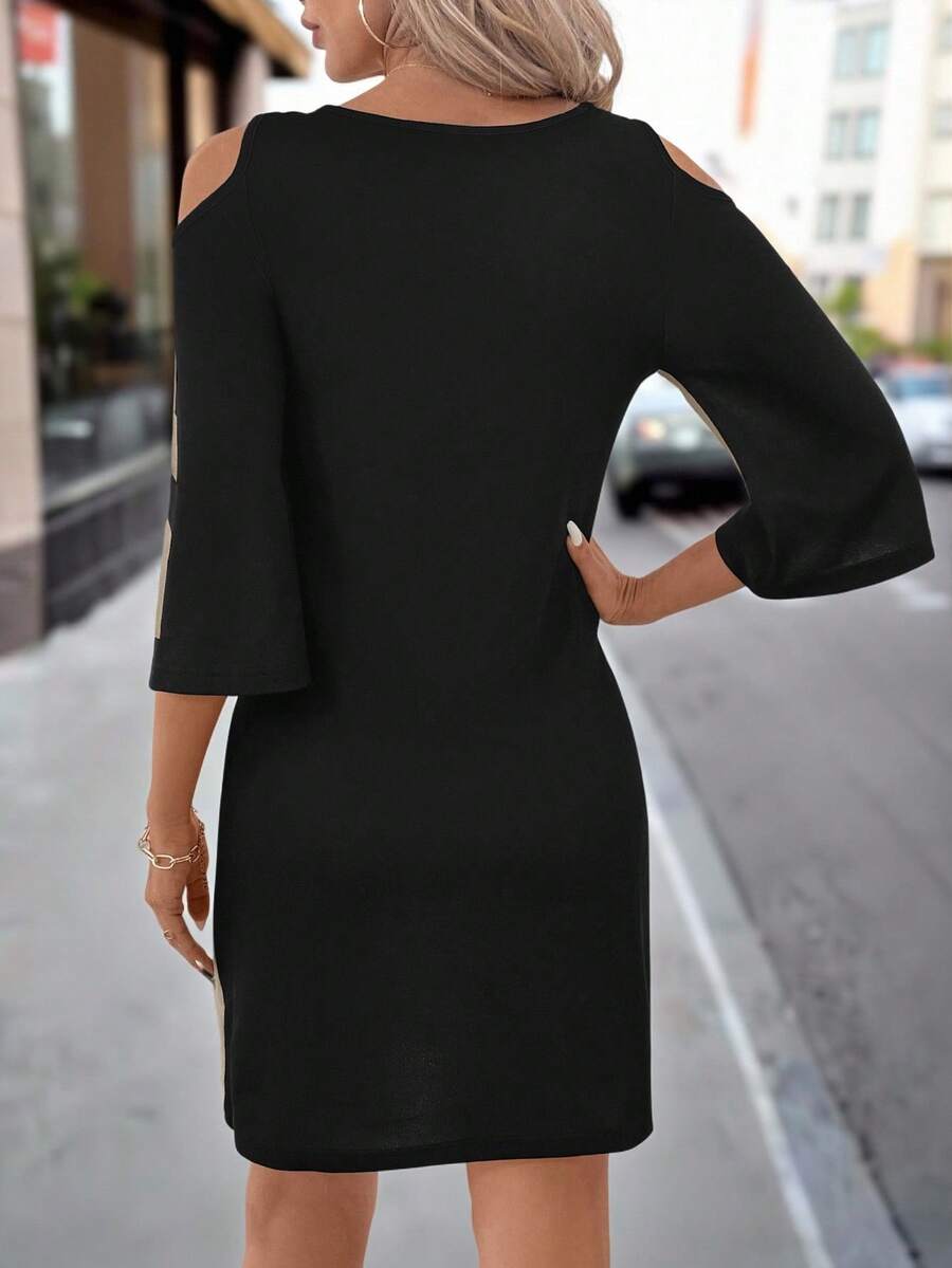 Vestido Laura Elegante Curto Ombros de Fora Floral