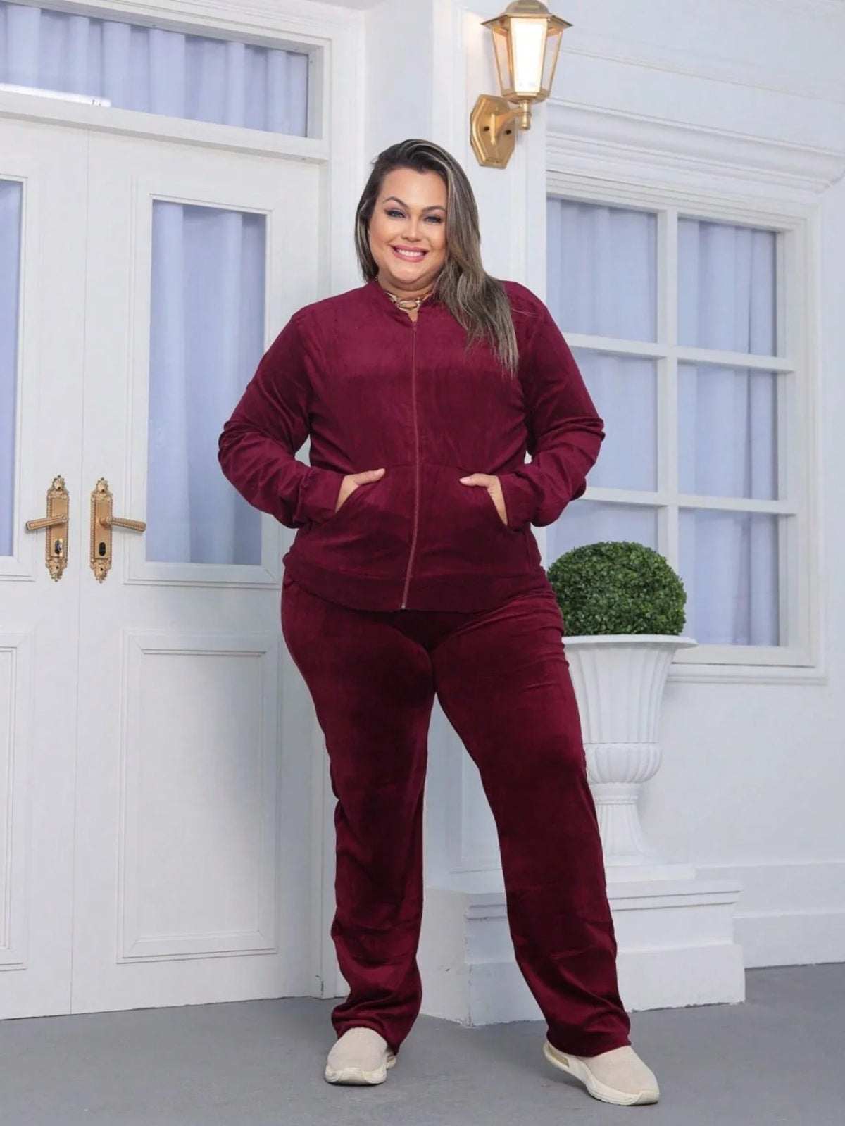 Conjunto de Veludo Feminino Plus Size - Nelima