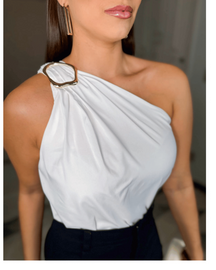 Blusa de Um Ombro Só com Fivela Dourada
