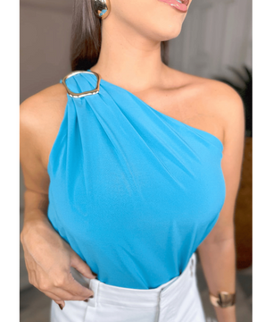 Blusa de Um Ombro Só com Fivela Dourada